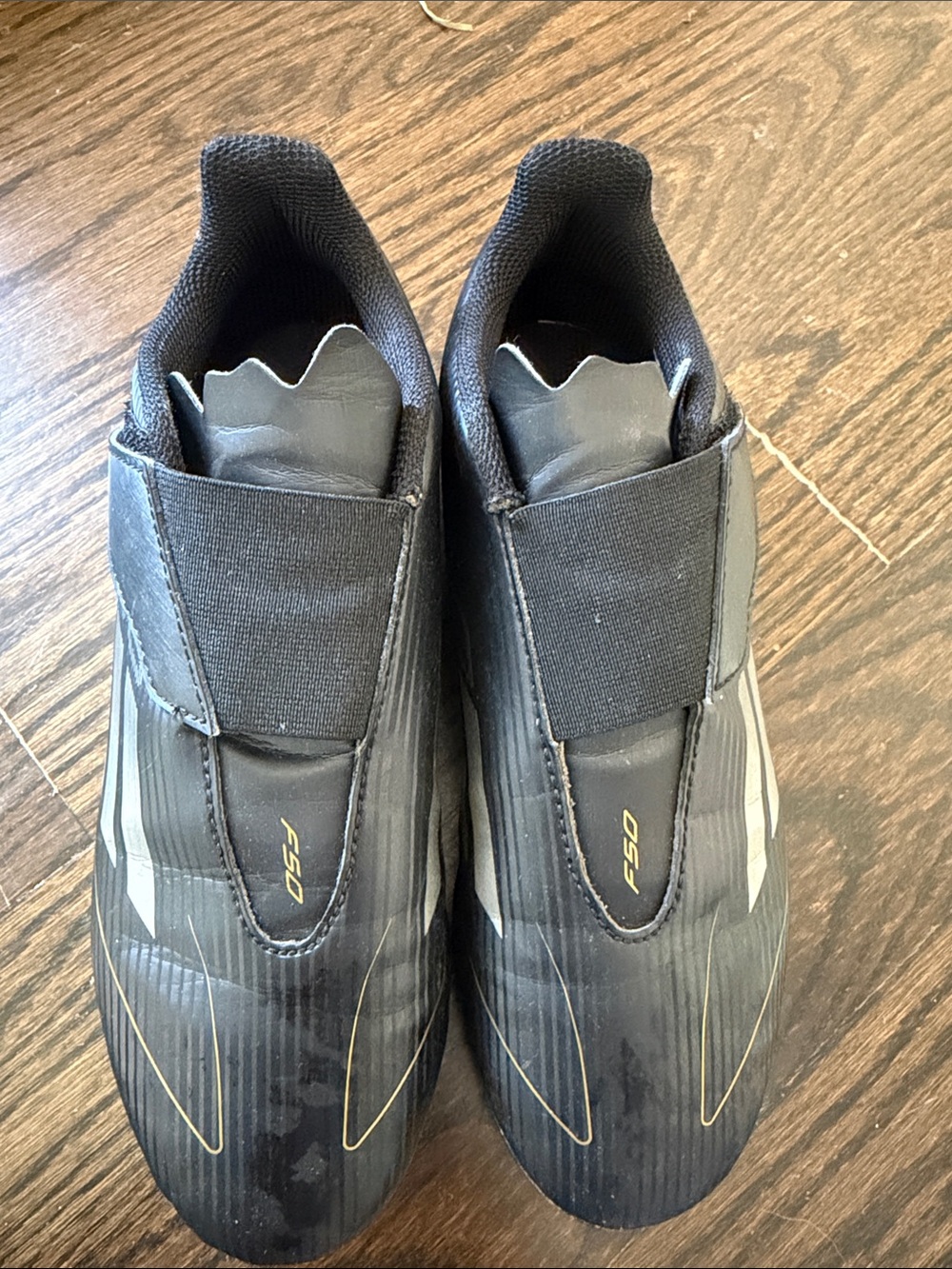 Adidas Boys’ Soccer f50 cleats size 5